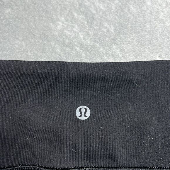 Lululemon Leggings Womens Size 6 Black Mid Rise Pockets Mesh Cropped Yoga Active - Picture 8 of 9